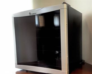 KAMA807 Magic Chef Cooler