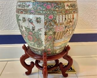 $300 - Rose Medallion Porcelain Fishbowl Urn on stand #1- 23"H; 15"Diam.  Stand: 10"H; 14"Diam