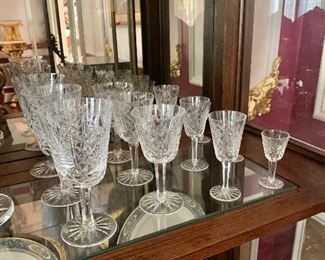 Detail - Red, white, cordial #1, cordial #2