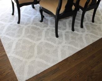 AREA RUG