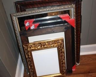 PHOTO FRAMES