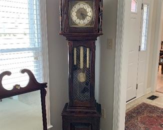 	#22	"A New England" Grandfather clock from Farmington, Conn	 $150.00 		