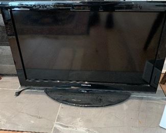 	#34	Toshiba 32" TV Model # 32C120U Smart TV	 $40.00 		