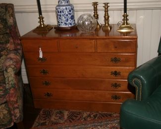 MAPLE ETHAN ALLEN CHEST