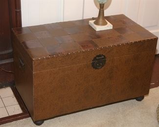 LEATHER STYLE CHEST