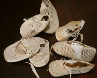 VINTAGE BABY CHRISTENING SHOES