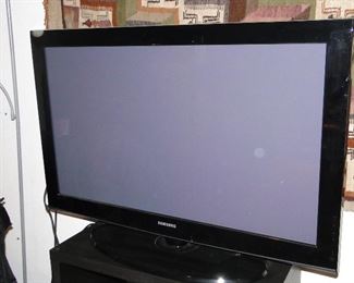 Samsung 42" TV $100