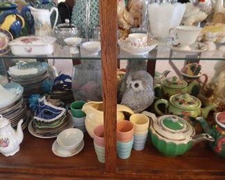 tea pots, tea cups , china and collectibles 