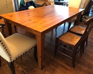 Pottery Barn dining table 72” x 39” 