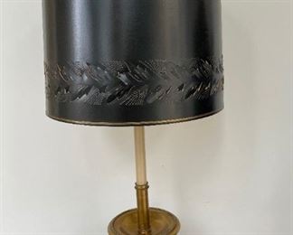 Circa 1950 Mid-Century attributed to Maison Jansen Bronze French Candle Table Lamp