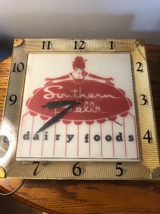 Southern Belle dairy clock 