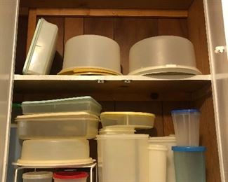 Tupperware 