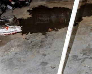 Central Hydraulics 2 1/4 Ton Floor Jack, Model 50183