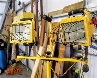 Portable Home Light Work Light 4Z21- Suitable for Wet Areas