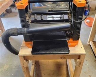 WEN 12.5 in. Benchtop Thickness Planer Model 6550 with Sawdust Collection System