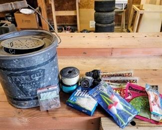 Vintage Fishing Falls City The Angler's Choice No. 710 Metal Bait Pail Minnow Bucket + Fishing Bait Lures, Fishing Line and more