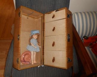 This doll travel trunk is fabulous!