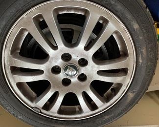 Jaguar tires snd wheels