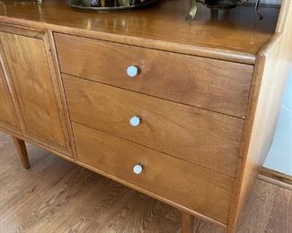 DREXEL DECLARATION by Kipp Stewart MCM Hutch / China Cabinet