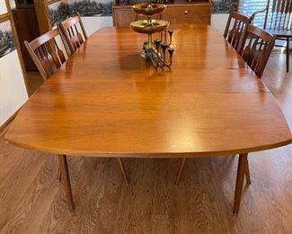 DREXEL DECLARATION by Kipp Stewart MCM Dining Table + Spindle Back Chairs