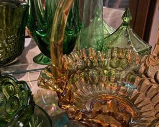 Collection of vintage green glassware 