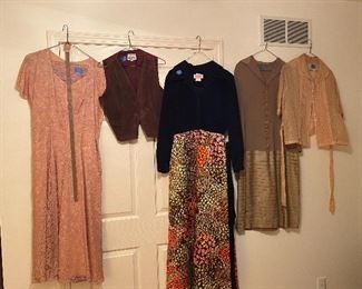 More vintage womens clothing 