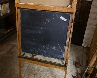 A tie educational chalk board 