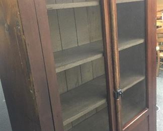 BAKERS CUPBOARD SCREEN DOORS 1850