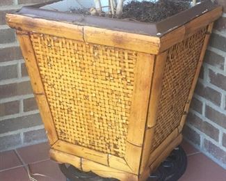 BAMBOO PLANTER