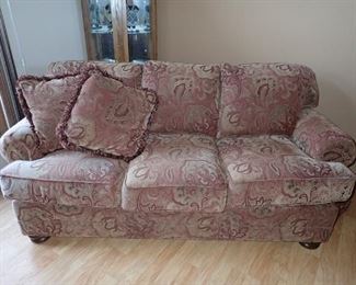 SOFA NEW CONDITION WITH PILLOWS