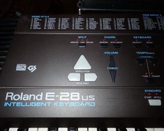 ROLAND E-29 US INTELLIGENT KEYBOARD