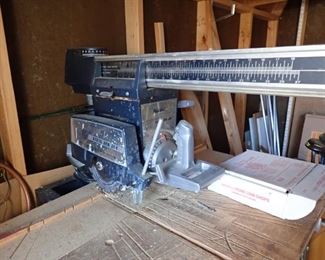 RADIAL ARM SAW