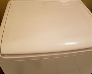 Almost New Samsung Self Cleaning Washer