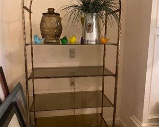Etagere $150