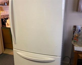 LG Refrigerator  $200