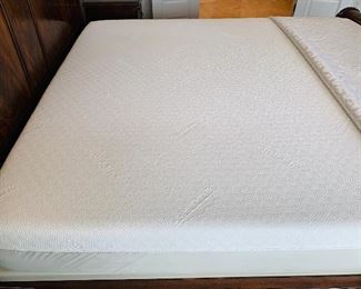 Temper-Pedic mattress with remote control 