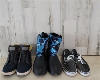 Boys Snowboots, Boat Shoes, & Hightops 
