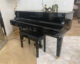 Yamaha 5' Disklavier Enspire CL DGB1K Grand Piano - Polished Ebony finish $16,000 https://www.alamomusic.com/used-yamaha-5-disklavier-enspire-cl-dgb1k-grand-piano-polished-ebony-finish/