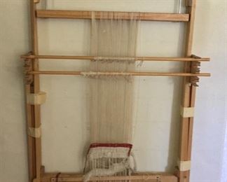 24” weaving loom