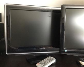 Toshiba TV/DVD with remote 14”?