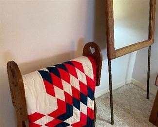 QUILT RACK AND HANDMADE QUILT