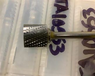 Located in: Carson City, NV
Condition NEW
Drill Bits
**No Info Tags**
2-1/2" x 1-1/2"
**Sold as is Where is**