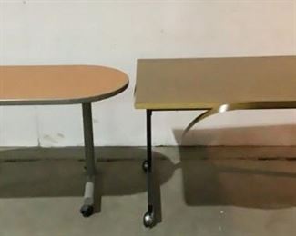 Located in: Chattanooga, TN
Rolling Tables
Sizes Of Tables:
48"W x 30"D x 26-1/2"H
48"W x 24"D x 26"H
**Sold As Is Where Is**