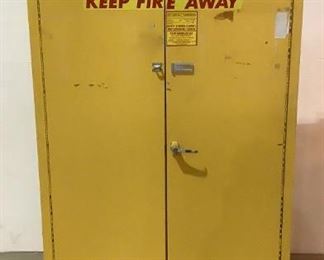 MFG Se-Cur-All
Model A345
45 Gal Fire Safe Cabinet
Size (WDH) 43"W x 18"D x 66-1/4"H
**Sold As Is Where Is**
