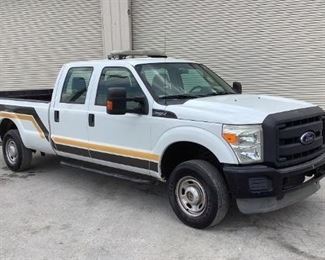 VIN 1FT7W2B66DEB52965 - Year: 2013 - Make: Ford -  Model: F-250 - Trim Level: SuperDuty CrewCab 4x4 - Engine Type: 6.2L V8 Gas - Transmission: Automatic