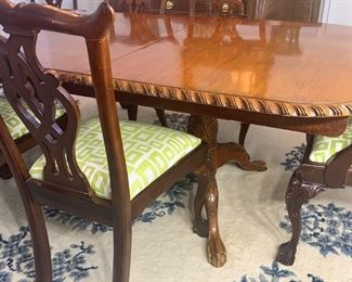 Vintage dining table with double pedestal base has 2 leaves and expands to 10'. The table measures 44" x 72" (no leaves) 96" (with 1 leaf) 120" (with 2 leaves)