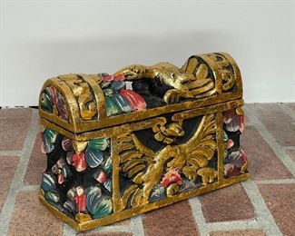 GILT POLYCHROME BIRD BOX | carved openwork handle, the sides decorated with gold birds among colorfully painted flowers; h. 6 x 10 x 4 in. 