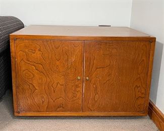 LEATHER TOPPED SIDE CABINET | double doors with brass acorn pulls revealing two interior drawers over shelves; 22-1/2 x 34 x 28 in. 