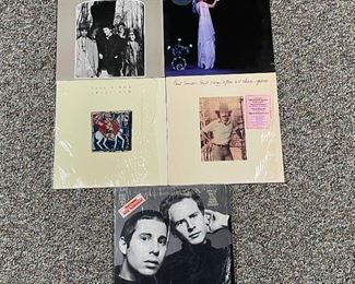 SONGWRITER RECORDS | Vinyl records including Paul Simon; "Stil Crazy…" and "Graceland", Bob Dylan "John Wesley Harding, Stevie Nicks "Bella Donna" (sealed), and Simon & Garfunkel "Bookends"