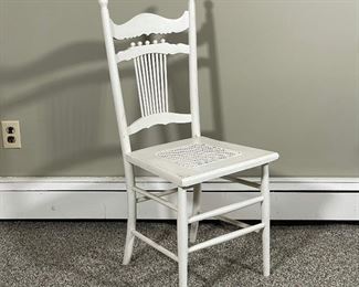 WHITE PAINTED ANTIQUE CHAIR | h. 37 x 16 x 18 in.